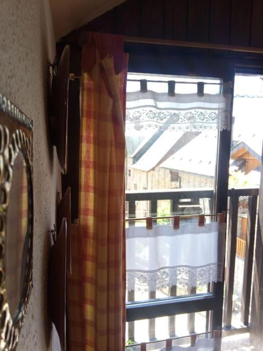 Atico En Pleno Pirineo Apartment El Pueyo de Jaca Exterior photo